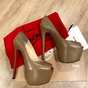 Christian Louboutin Daffodile size 35.5 (US 5.5)